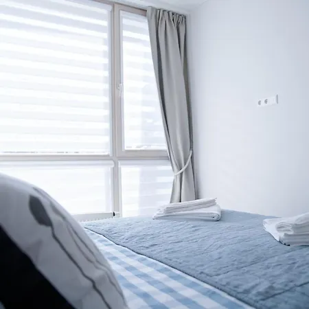 Simpsono G Lux 412 With Parking شقة بالانغا