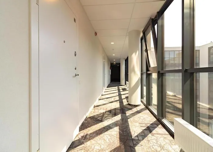 Simpsono G Lux 412 With Parking דירה *